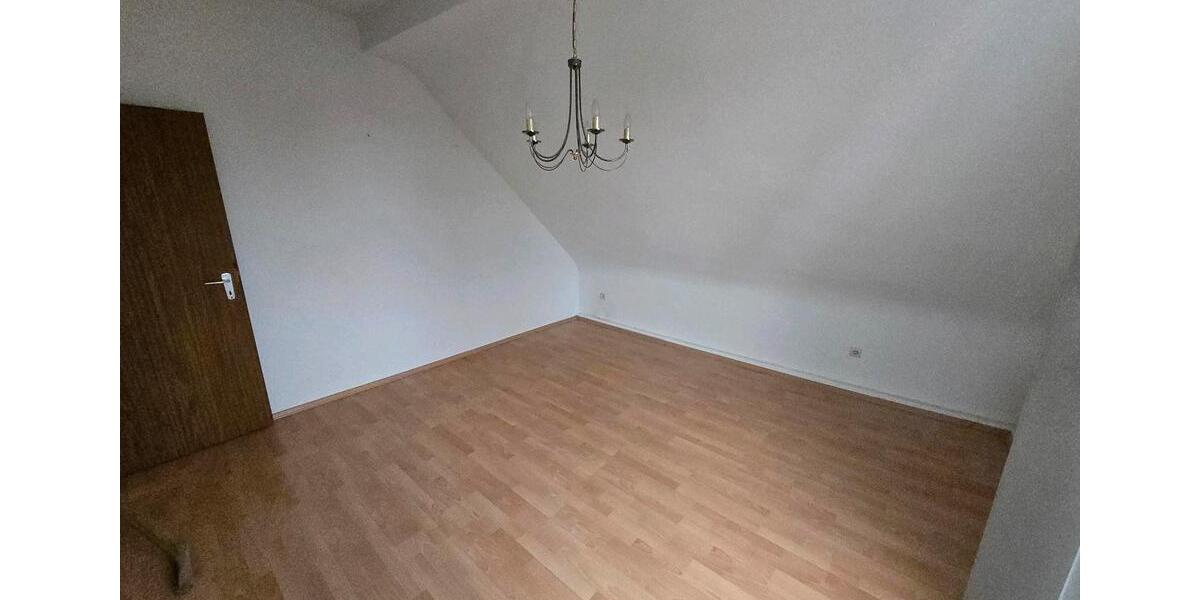 Attraktive 3-Zimmerwohnung in bester Lage in Solingen mit Küche zimmer