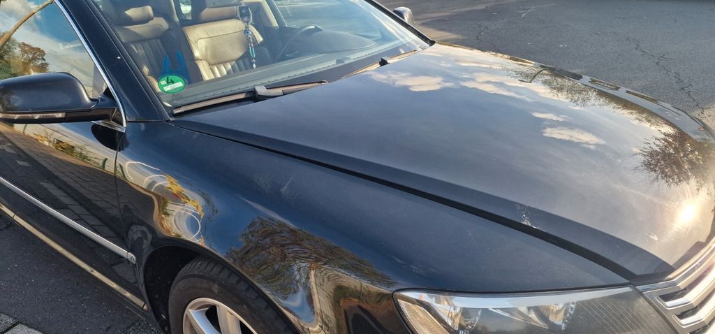 VW Phaeton 272.000 km 9.450 € Köln 50739