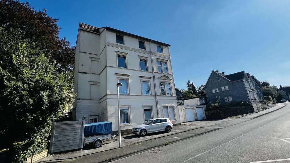 Haus zum Kaufen in Solingen 299.000 € 260 m²