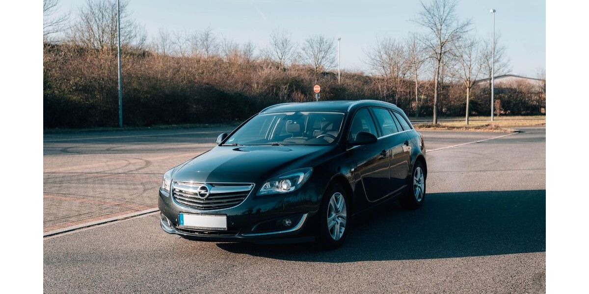 Opel Insignia 164.300 km 9.500 &euro; Neuss 41464