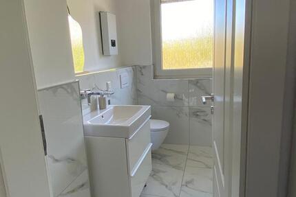 Wohnung Solingen Central - 3 Zimmer, 70 m&sup2;, 1.200&euro; | Angebot:27623743