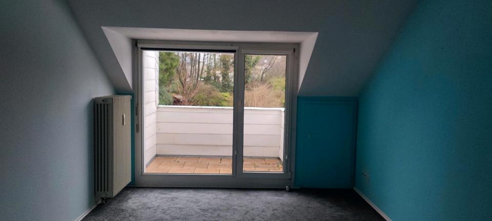 Dachgeschoßwohnung Leverkusen Opladen - 2.5 Zimmer, 75 m&sup2;, 1.075&euro; | Angebot:23841394