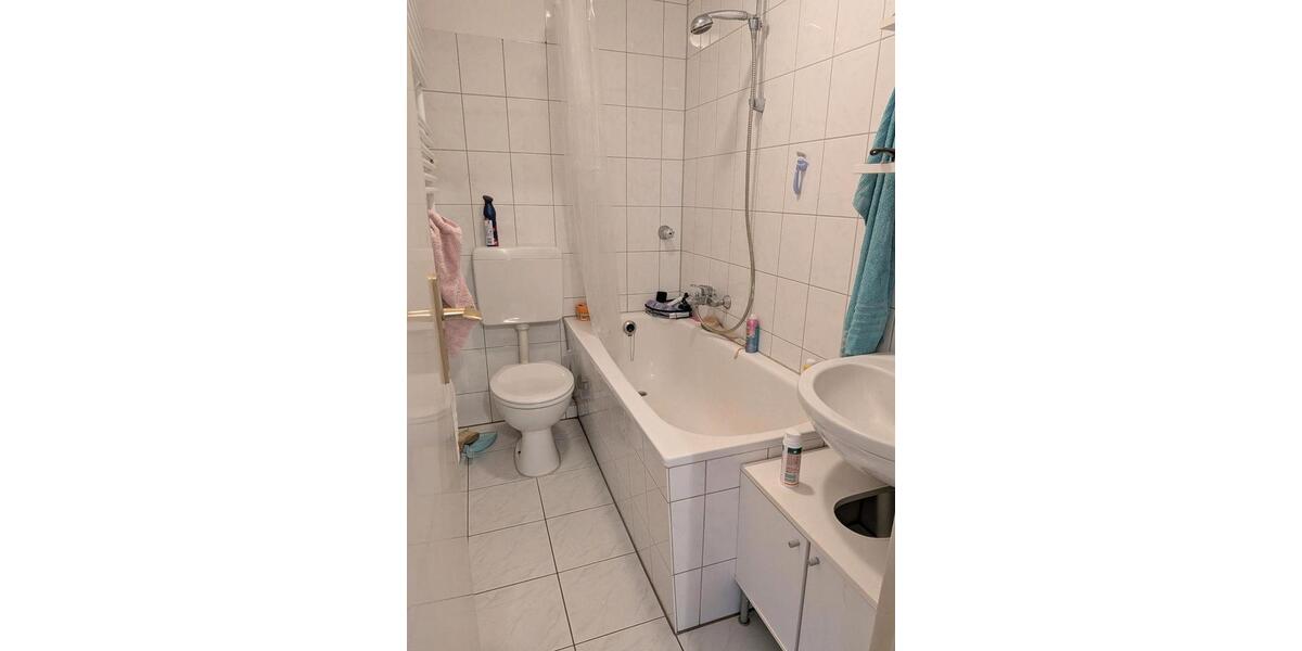 Etagenwohnung Leverkusen Alkenrath - 1.5 Zimmer, 47 m&sup2;, 600&euro; | Angebot:25962579