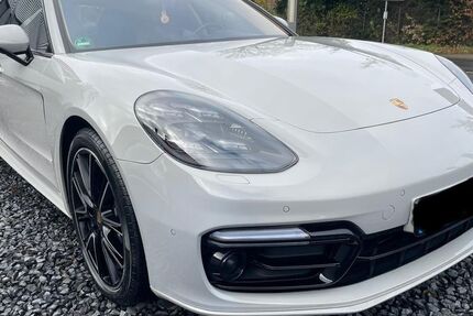 Porsche Panamera 115.000 km 64.900 € Düsseldorf 40223
