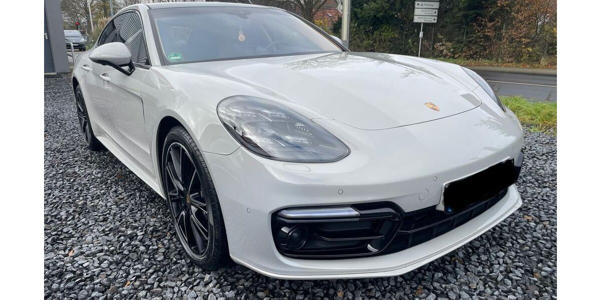 Porsche Panamera 115.000 km 64.900 € Düsseldorf 40223
