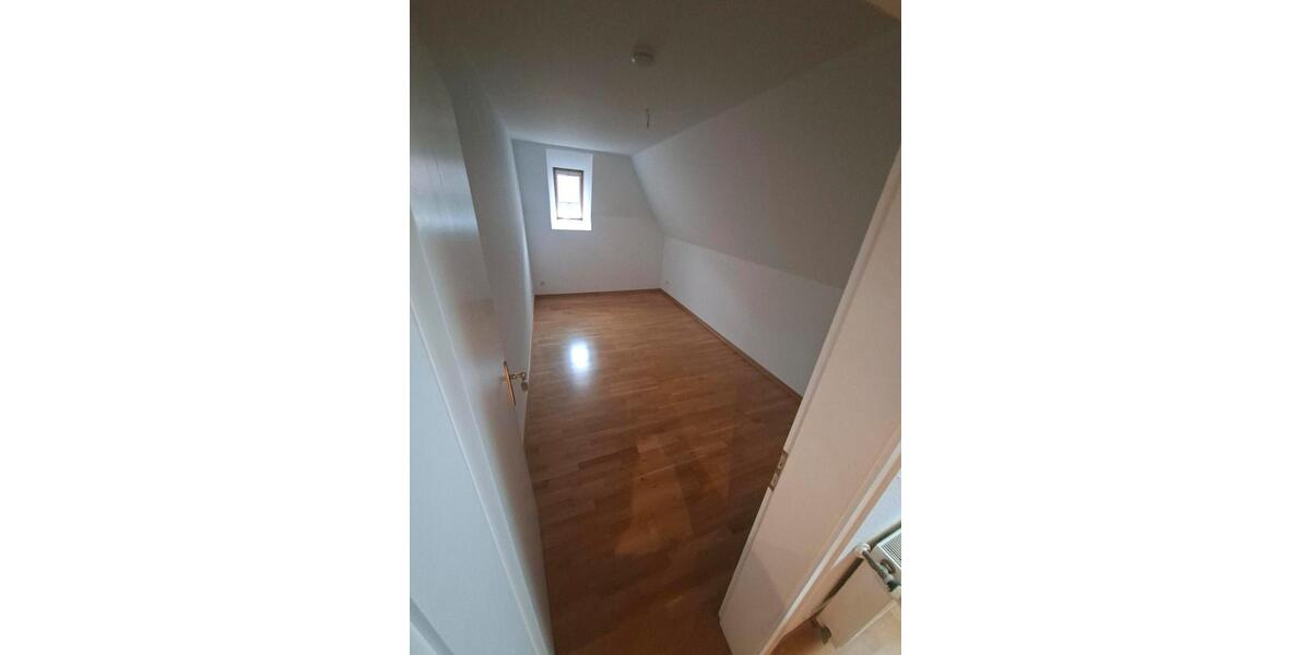 Maisonettenwohnung Mettmann - 5 Zimmer, 160 m&sup2;, 1.600&euro; | Angebot:27586661