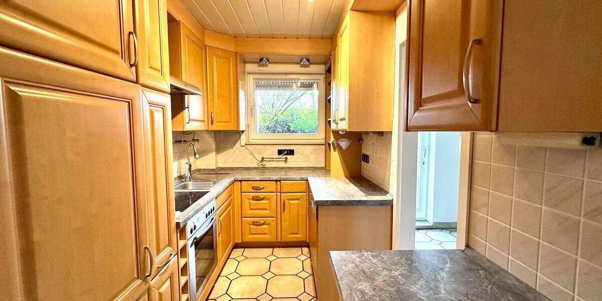 Etagenwohnung Neuss Weckhoven - 3 Zimmer, 67 m&sup2;, 209.000&euro; | Angebot:24821746