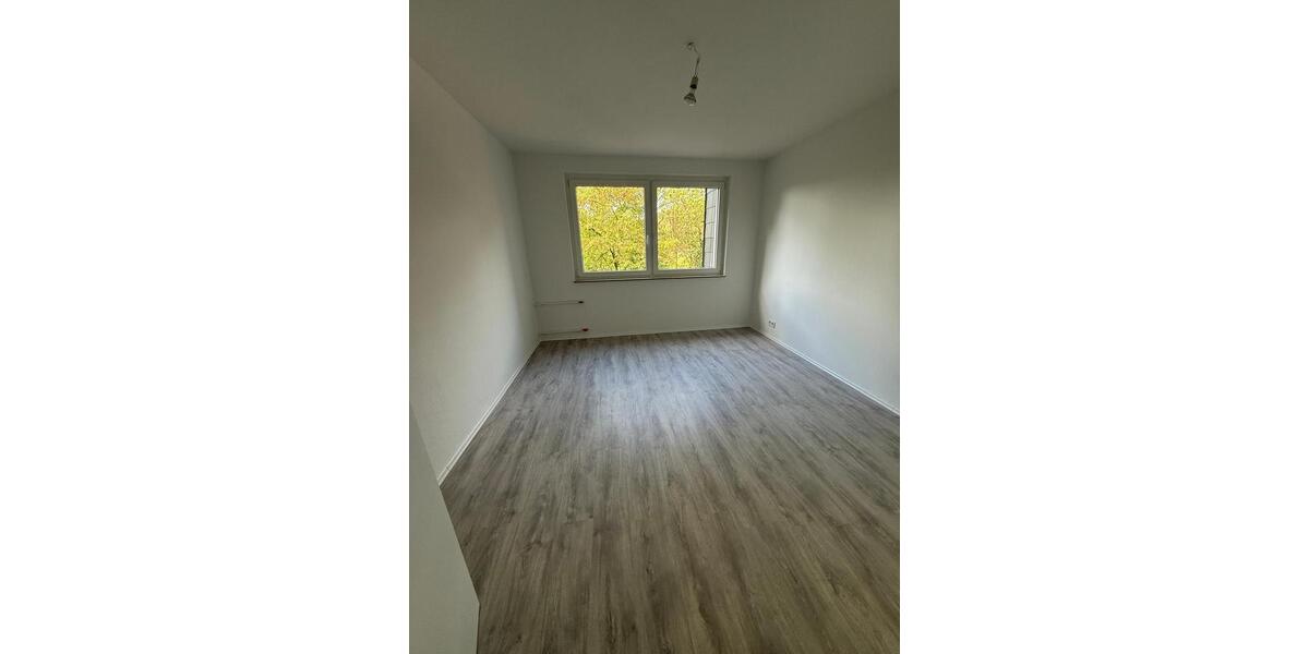 Etagenwohnung Velbert Langenberg - 3 Zimmer, 77 m&sup2;, 1.100&euro; | Angebot:27600464