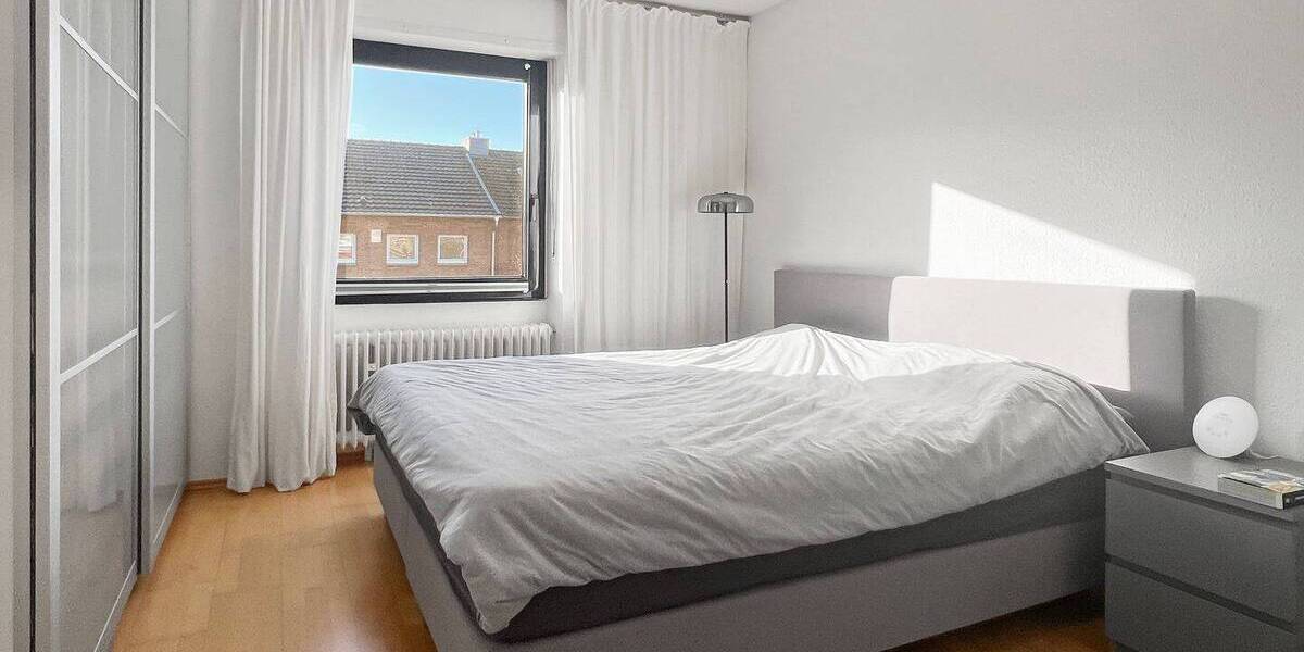 Mehrfamilienhaus, Wohnhaus Neuss Selikum - 7 Zimmer, 211 m&sup2;, 650.000&euro; | Angebot:25938942