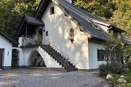 Haus zum Kaufen in Bergisch Gladbach 649.000 € 141 m² 5 zimmer