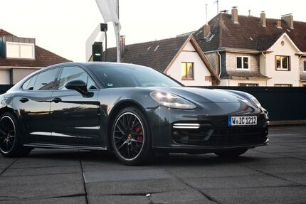 Porsche Panamera 166.900 km 42.700 &euro; Wuppertal 42329