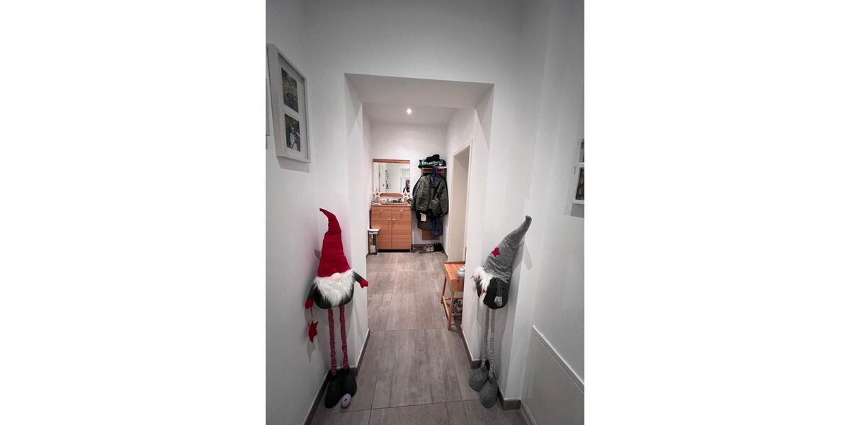 Etagenwohnung Hattingen - 5 Zimmer, 125 m&sup2;, 1.250&euro; | Angebot:24344944