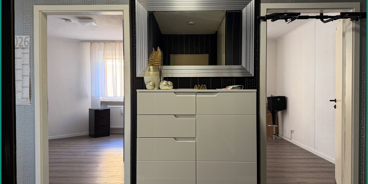 FÜR DIE FAMILIE IN DER INNENSTADT REMSCHEID: 4 ZIMMER-WOHNUNG MIT BALKON UND GARAGE - Etagenwohnung Remscheid Innenstadt | Angebot:27567381