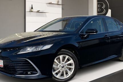 Toyota Camry 48.518 km 28.988 &euro; Köln 51069