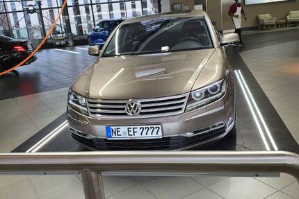 VW Phaeton 135.600 km 22.500 € Neuss 41472