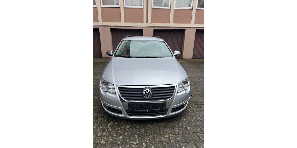 VW Passat 293.150 km 2.490 € Neuss 41460
