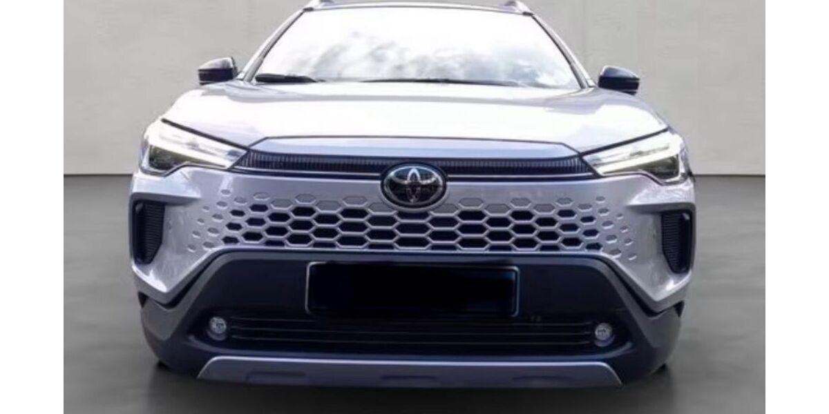 Toyota Corolla Cross 1.800 km 38.500 &euro; Leverkusen 51371