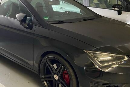 Seat Leon 66.000 km 18.500 &euro; Köln 51107