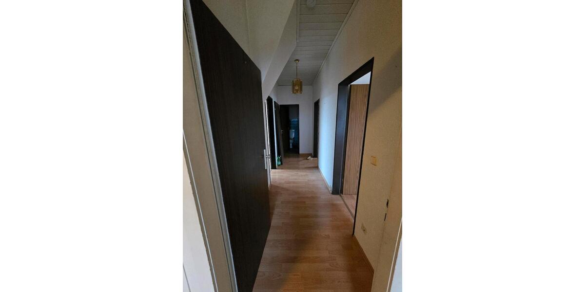 Attraktive 3-Zimmerwohnung in bester Lage in Solingen mit Küche zimmer