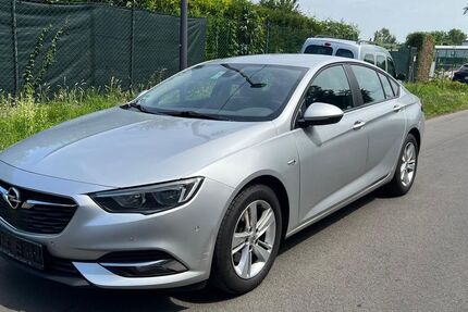Opel Insignia 185.000 km 8.300 &euro; Köln 50739