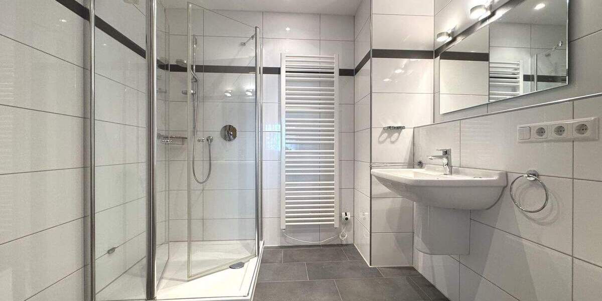 Reihenmittelhaus Burscheid - 6 Zimmer, 122 m&sup2;, 395.000&euro; | Angebot:24437255