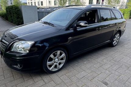 Toyota Avensis 224.461 km 2.850 &euro; Köln 50765
