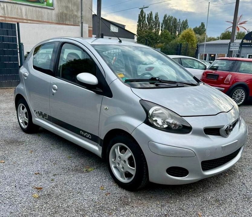 Aygo (X)