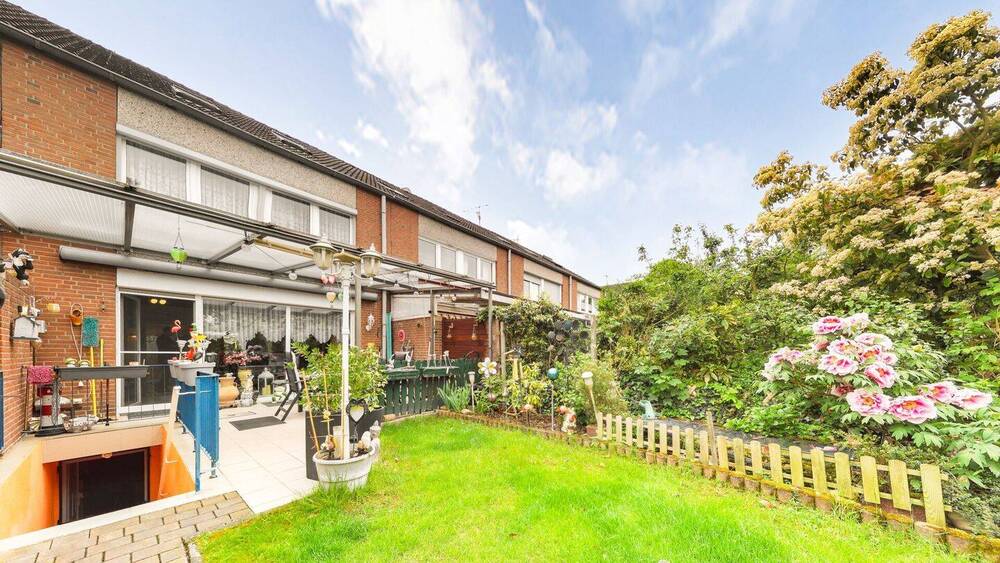 Reihenmittelhaus Neuss Weckhoven - 6 Zimmer, 104 m&sup2;, 399.000&euro; | Angebot:26569359