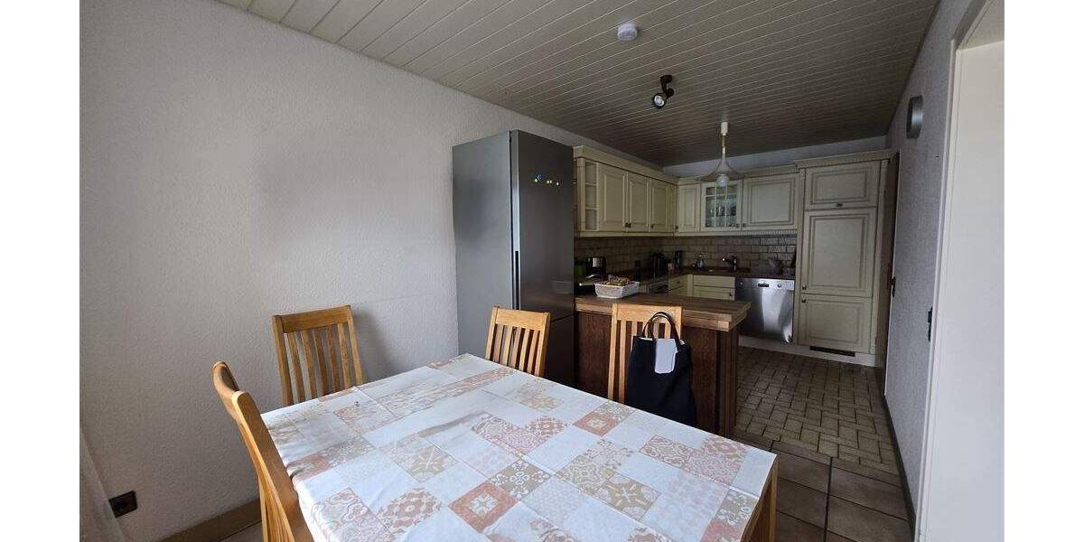 Etagenwohnung Leverkusen Quettingen - 3 Zimmer, 84 m&sup2;, 296.000&euro; | Angebot:24036822