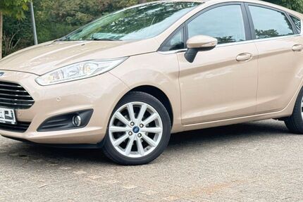 Ford Fiesta 45.000 km 8.600 &euro; Leverkusen 51375