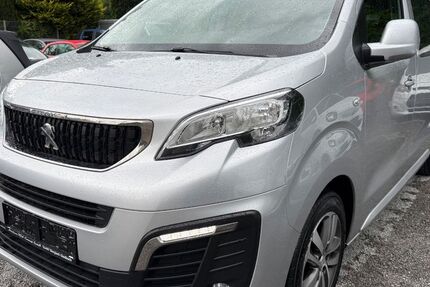 Peugeot Expert 215.028 km 12.990 € Bergisch Gladbach 51467