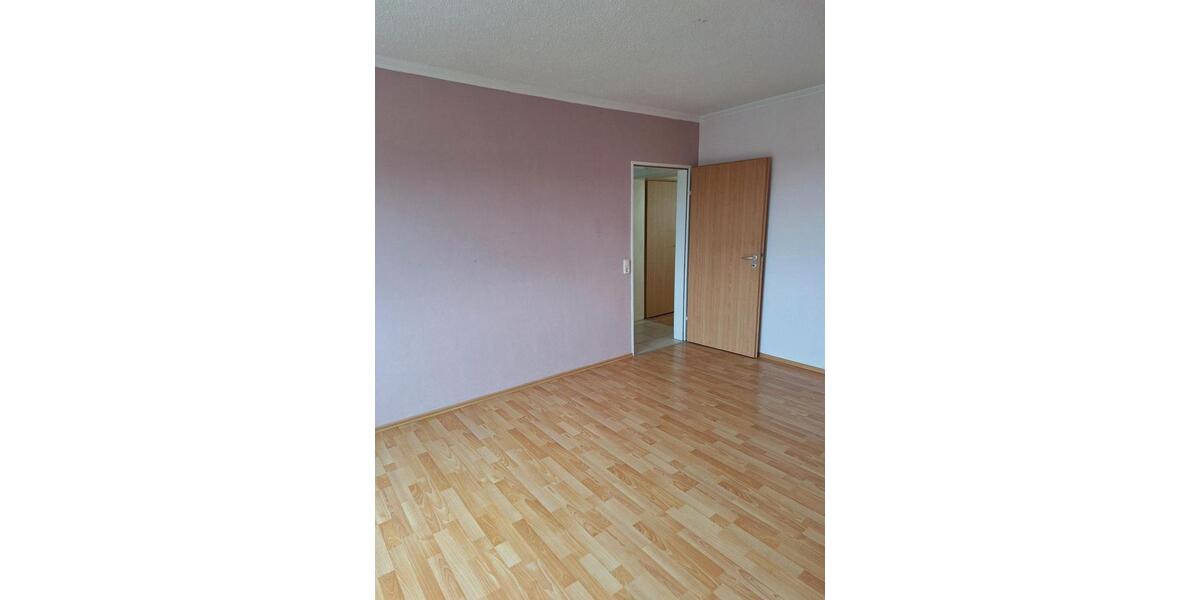Etagenwohnung Halver - 2 Zimmer, 63 m&sup2;, 104.000&euro; | Angebot:24782490