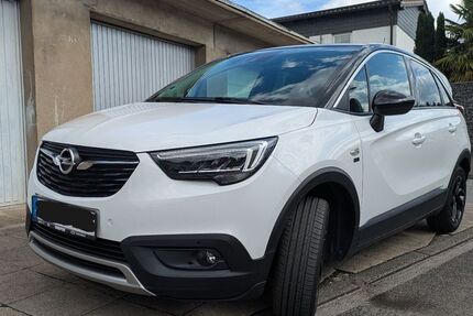 Opel Crossland (X) 37.044 km 11.950 &euro; Köln 50827