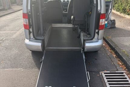 VW Caddy 199.000 km 7.499 &euro; Bergisch Gladbach 51427