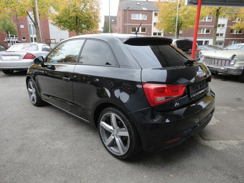Audi A1 ambition 1,2 TFSI Klimaautom.SHZ PDC Alu17 105.000 km 7.390 € Neuss 41462