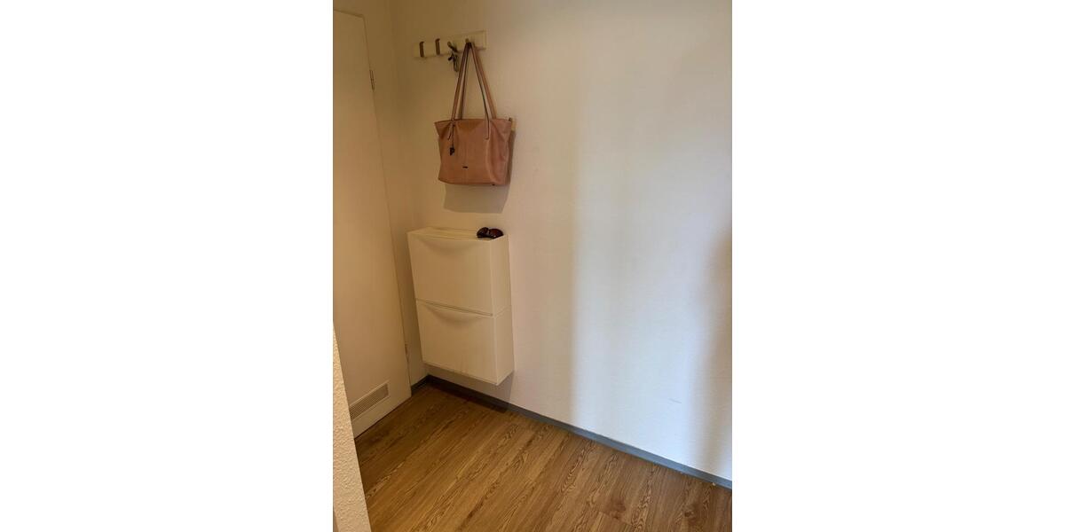Etagenwohnung Wuppertal Lichtenplatz - 1 Zimmer, 30 m&sup2;, 400&euro; | Angebot:27583812
