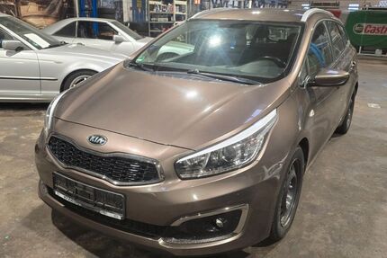 Kia ceed / Ceed 86.000 km 8.990 &euro; Wuppertal 42349