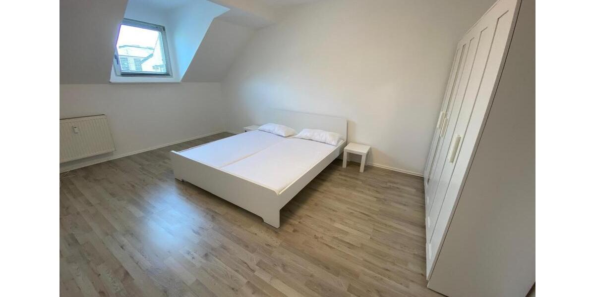 Etagenwohnung Velbert - 4 Zimmer, 90 m&sup2;, 1.120&euro; | Angebot:24829698