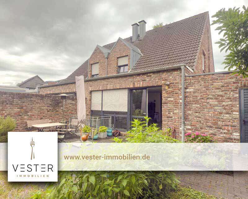Haus zum Kaufen in Düsseldorf 825.000 € 125 m²