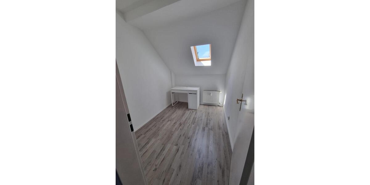 Etagenwohnung Velbert - 4 Zimmer, 90 m&sup2;, 1.120&euro; | Angebot:24829698