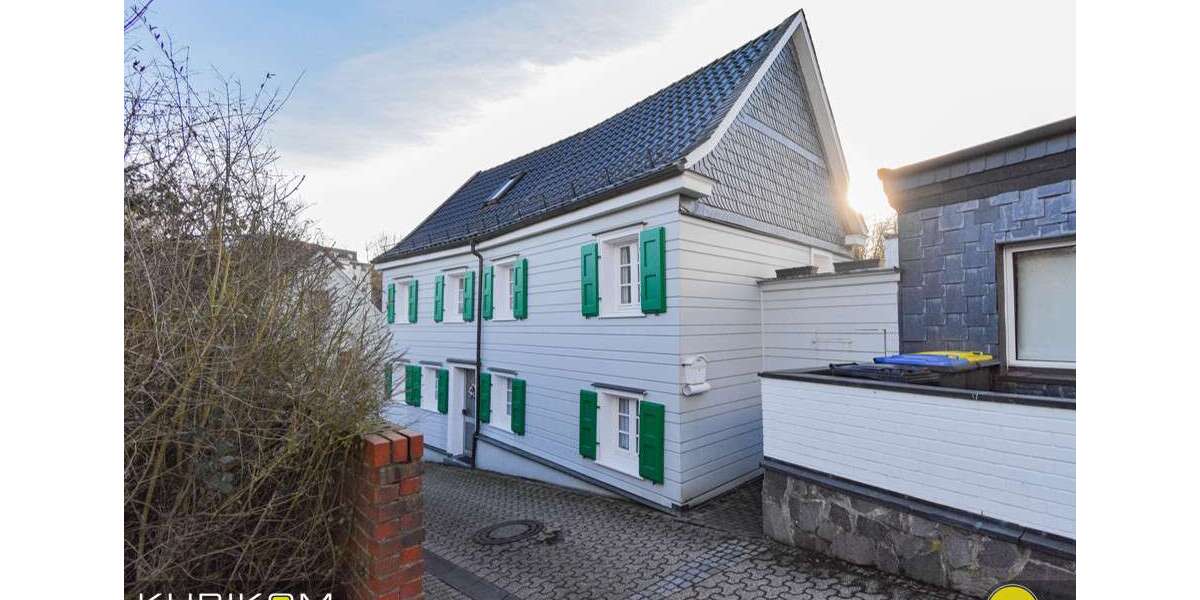 Einfamilienhaus Solingen Central - 5 Zimmer, 137 m&sup2;, 349.000&euro; | Angebot:25472203