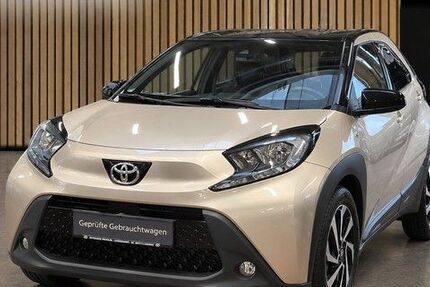 Toyota Aygo (X) 19.835 km 15.490 &euro; Leverkusen 51381