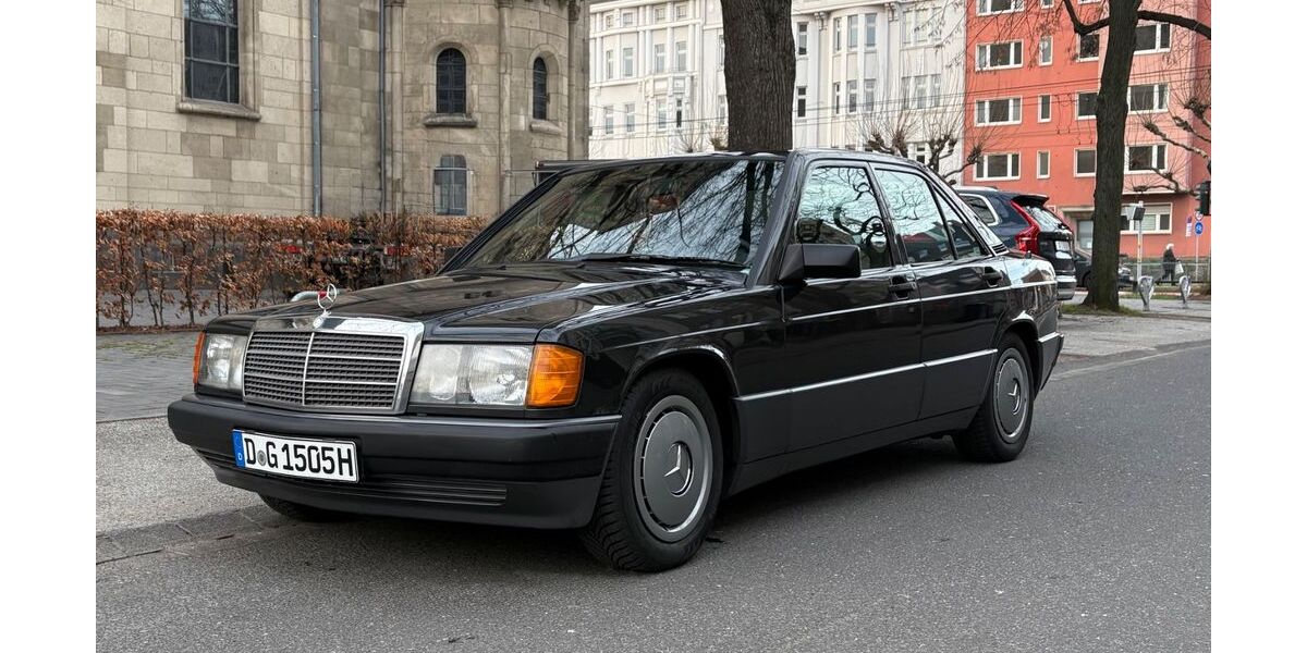 Mercedes-Benz 190 222.000 km 6.600 &euro; Düsseldorf 40545