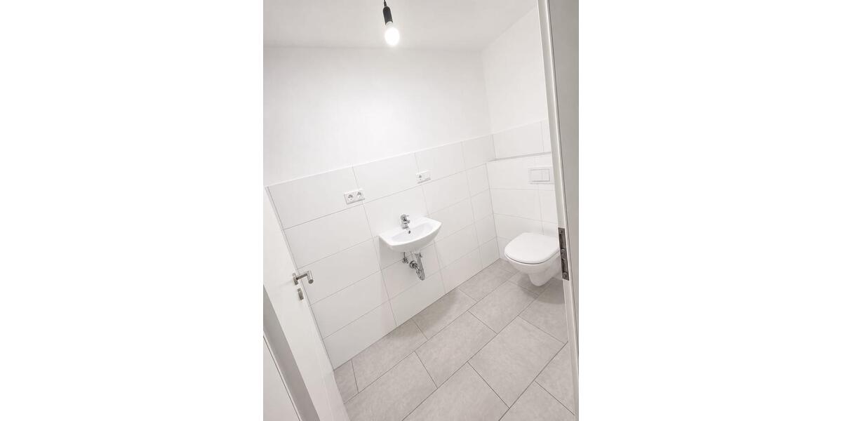 Erdgeschoßwohnung Leverkusen - 3 Zimmer, 80 m&sup2;, 1.250&euro; | Angebot:27622325