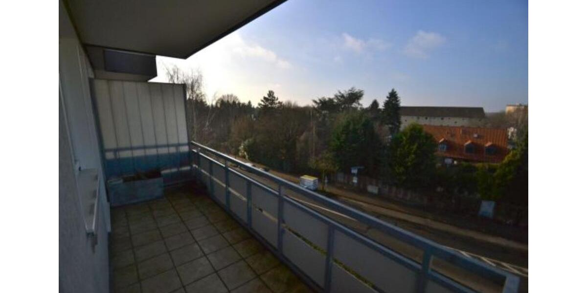 Dachgeschoßwohnung Hilden - 2 Zimmer, 65 m&sup2;, 590&euro; | Angebot:24831846