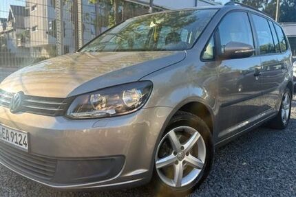 VW Touran 169.000 km 5.700 &euro; Köln 50939
