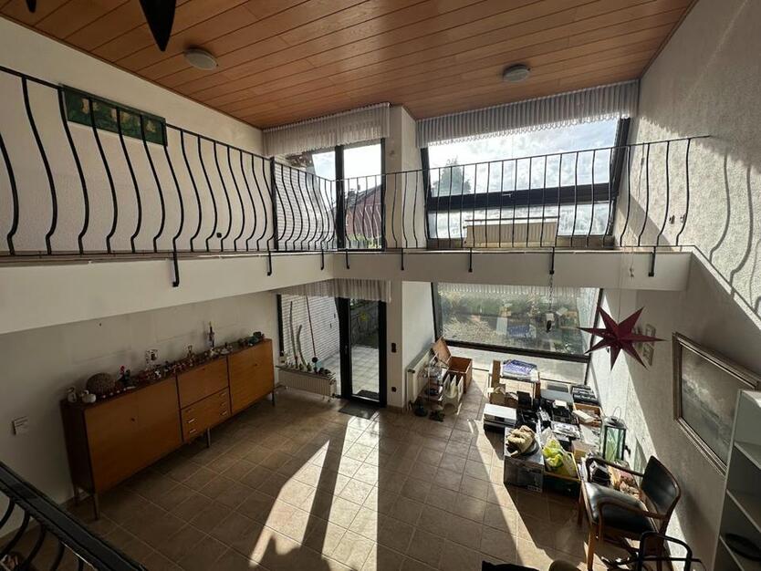 Split-Level Reihenmittelhaus mit Garten und Garage zimmer