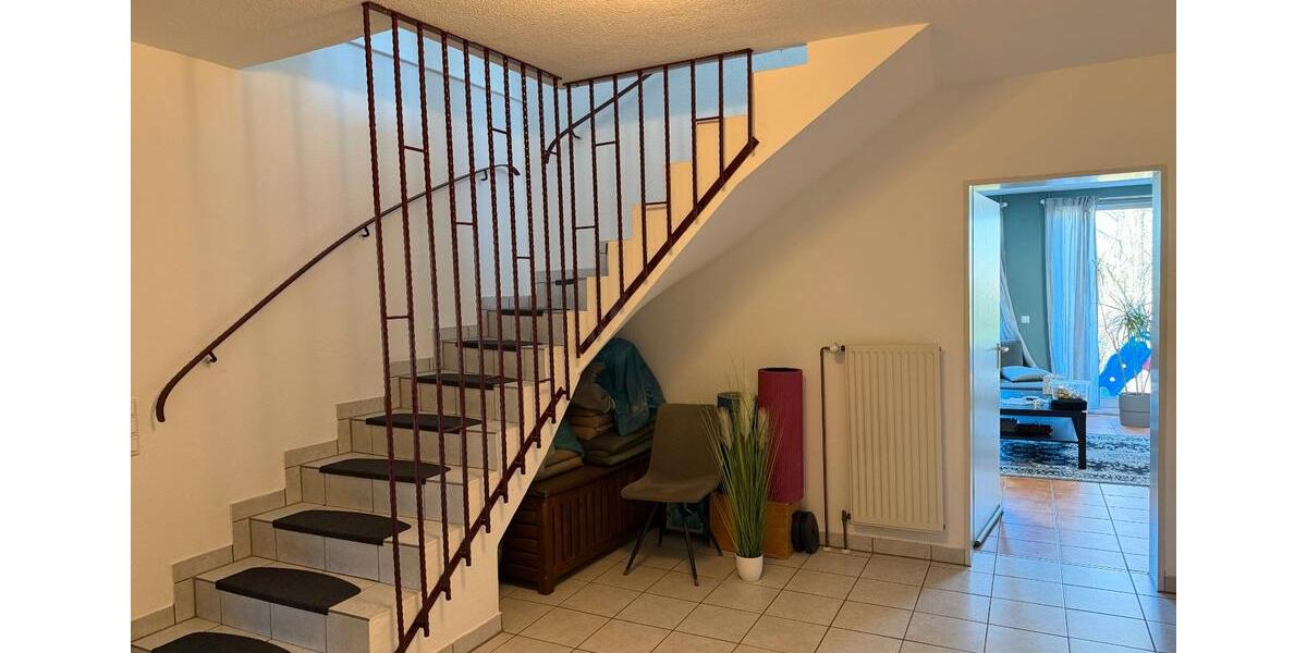 Einfamilienhaus Leverkusen Schlebusch - 4 Zimmer, 245 m&sup2;, 2.700&euro; | Angebot:25904893