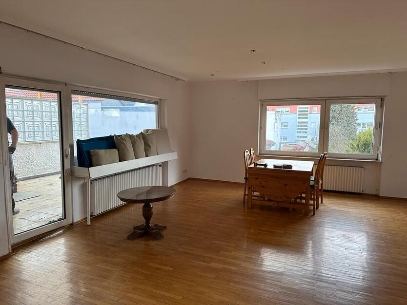 Einfamilienhaus in Frankfurt-Harheim, Garten, Garage - BEFRISTET zimmer