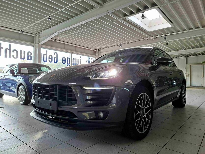 Porsche Macan 90.000 km 41.890 € Essen 45139
